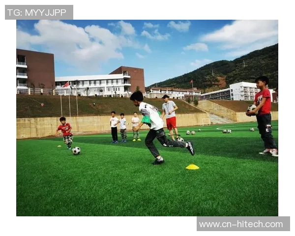 掌握足球技巧的全面指南从基础训练到实战应用的全方位提升方法 掌握足球技巧的全面指南从基础训练到实战应用的全方位提升方法